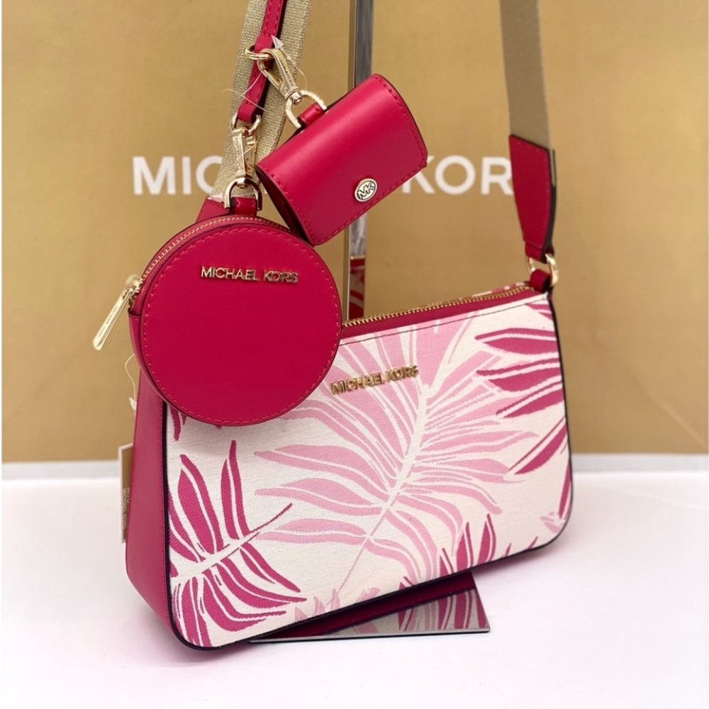 Michael Kors Crossbody
with Tech Attached